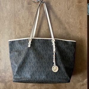 Michael Kors tote bag.